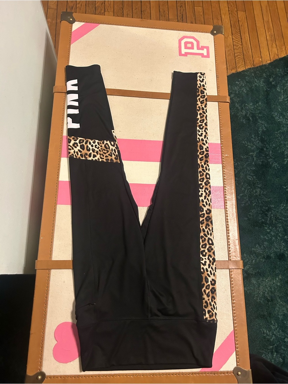 Rare leopard / cheetah leggings 🐆